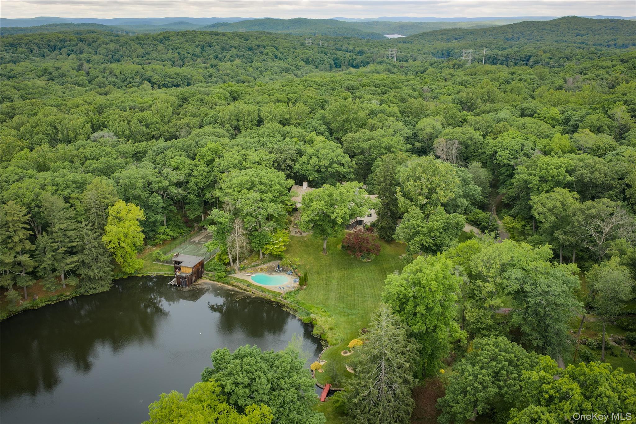 335 Croton Dam Road Ossining, NY 10562 - Photo 2 of 49