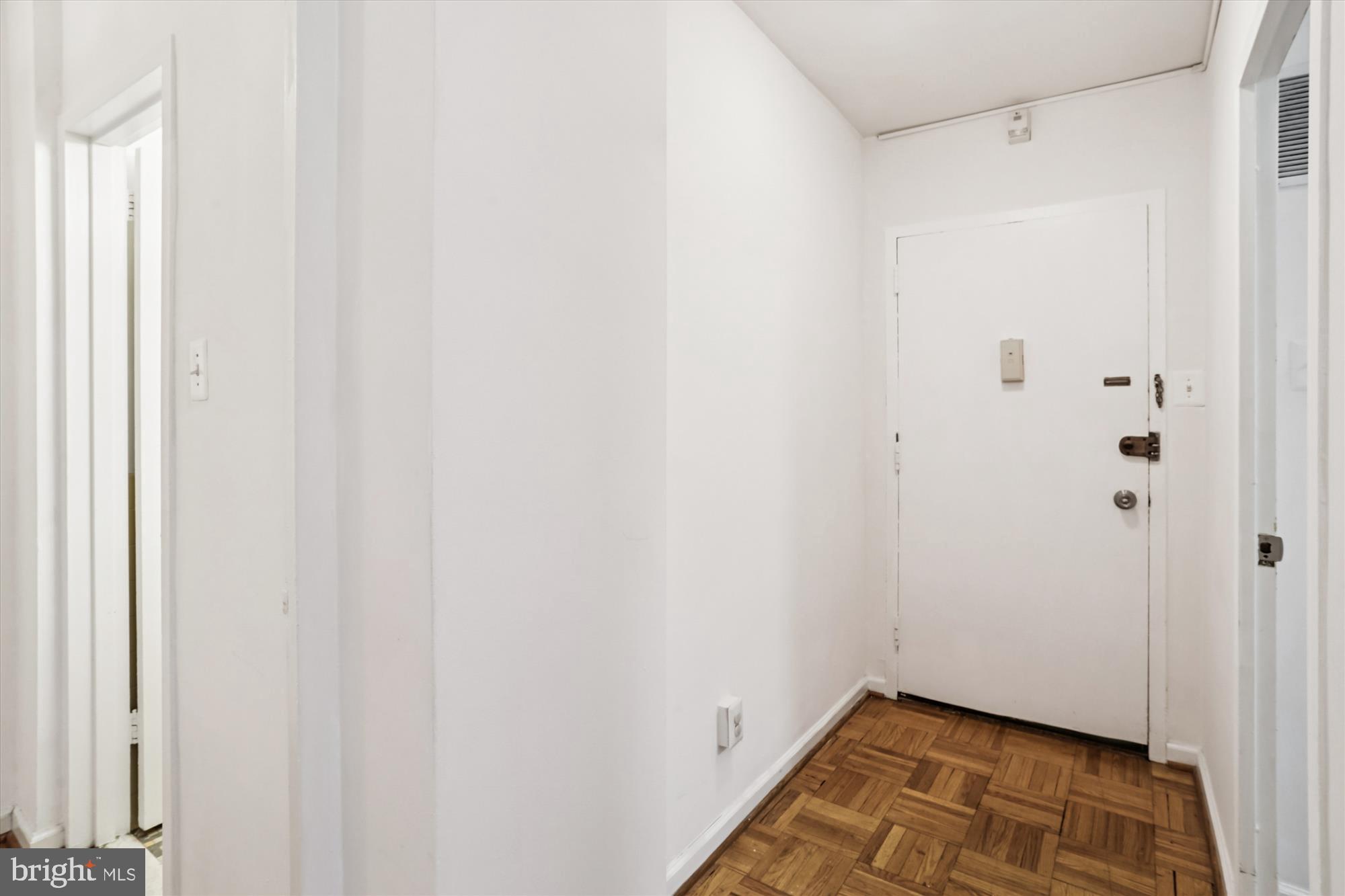 4000 Tunlaw Road Northwest, Unit 619 Washington, DC 20007 - Photo 13 of 39 a view of utility room