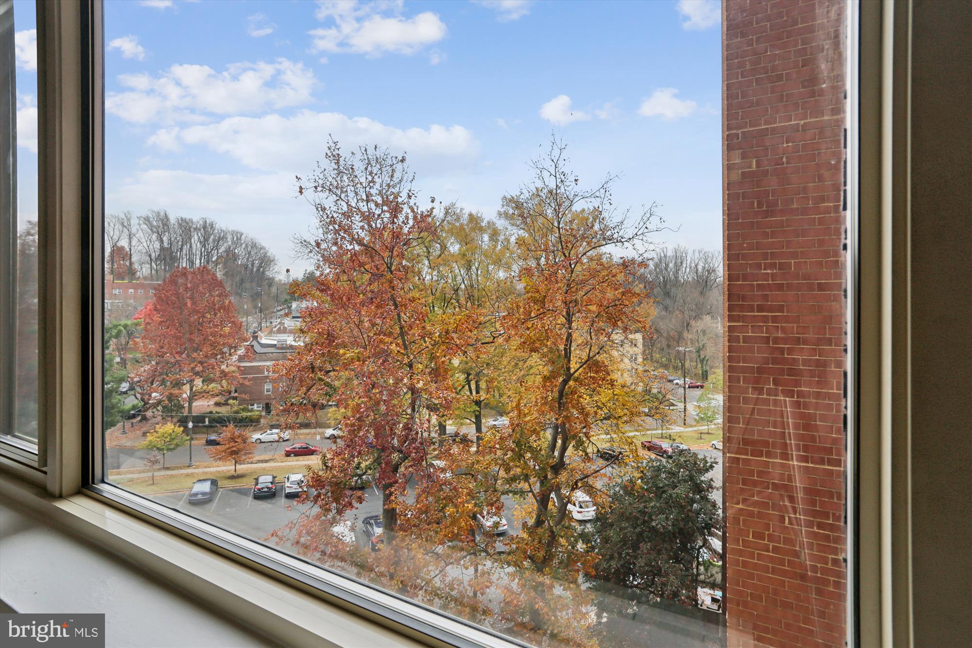4000 Tunlaw Road Northwest, Unit 619 Washington, DC 20007 - Photo 4 of 39 a view of a window
