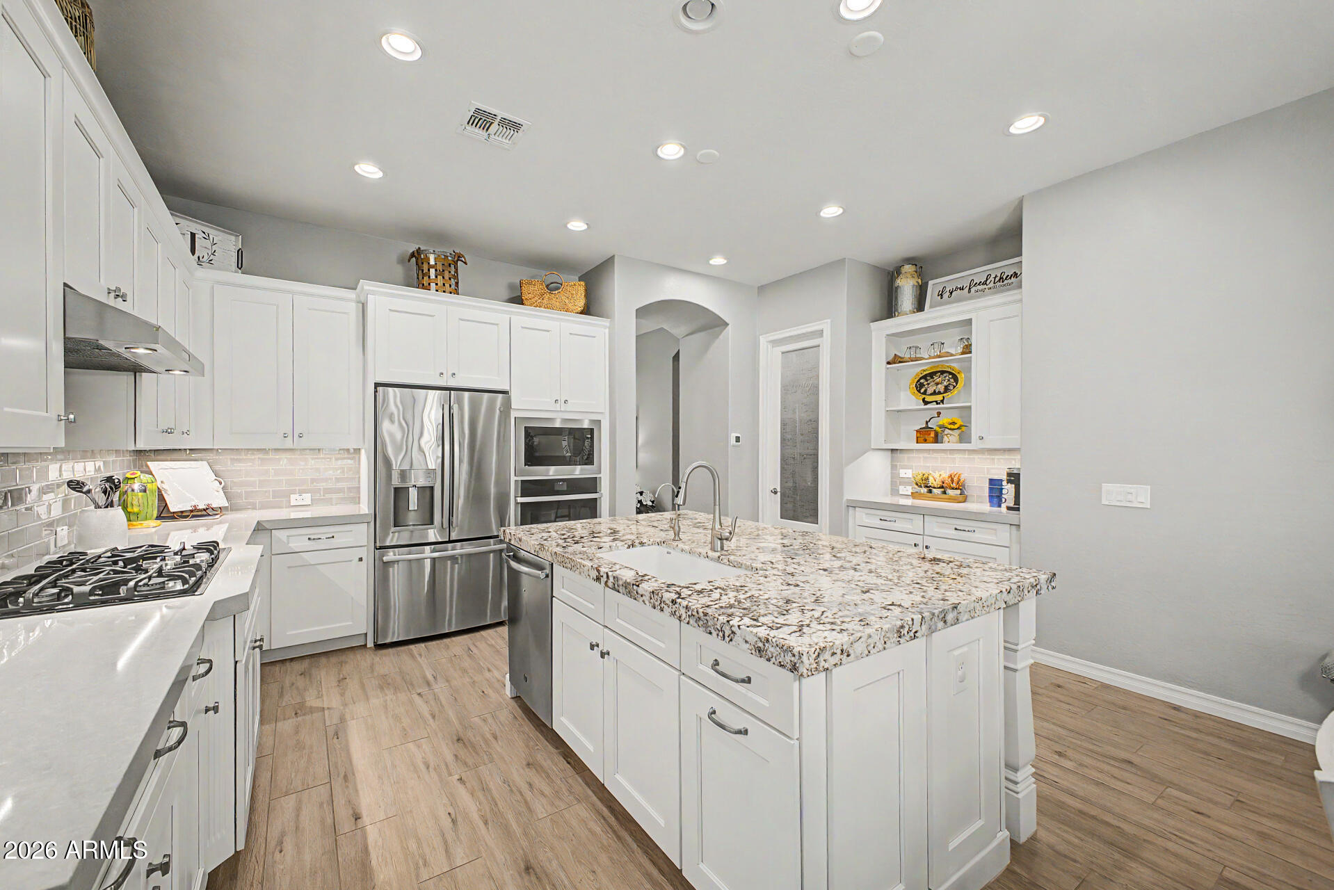 3560 East Appaloosa Road Gilbert, AZ 85296 - Photo 14 of 32 16 - Appaloosa