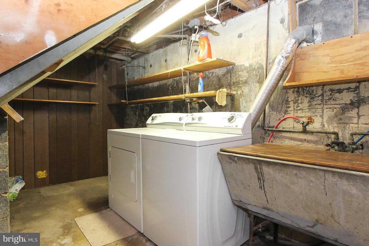 2804 Newton Street Silver Spring, MD 20902 - Photo 19 of 26 Laundry