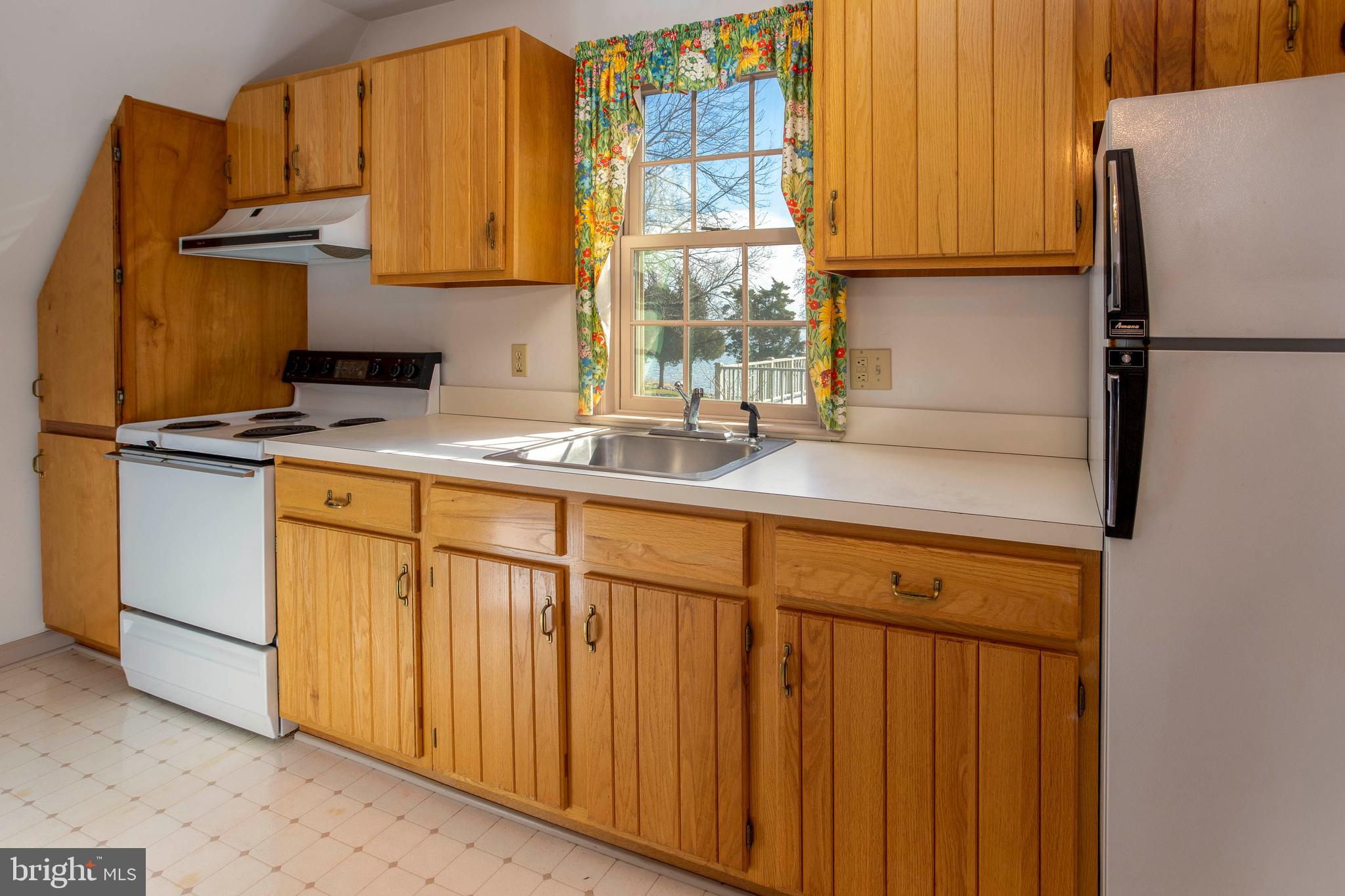 26107 Goose Neck Road Royal Oak, MD 21662 - Photo 41 of 50 garage apt eat-in kitchen