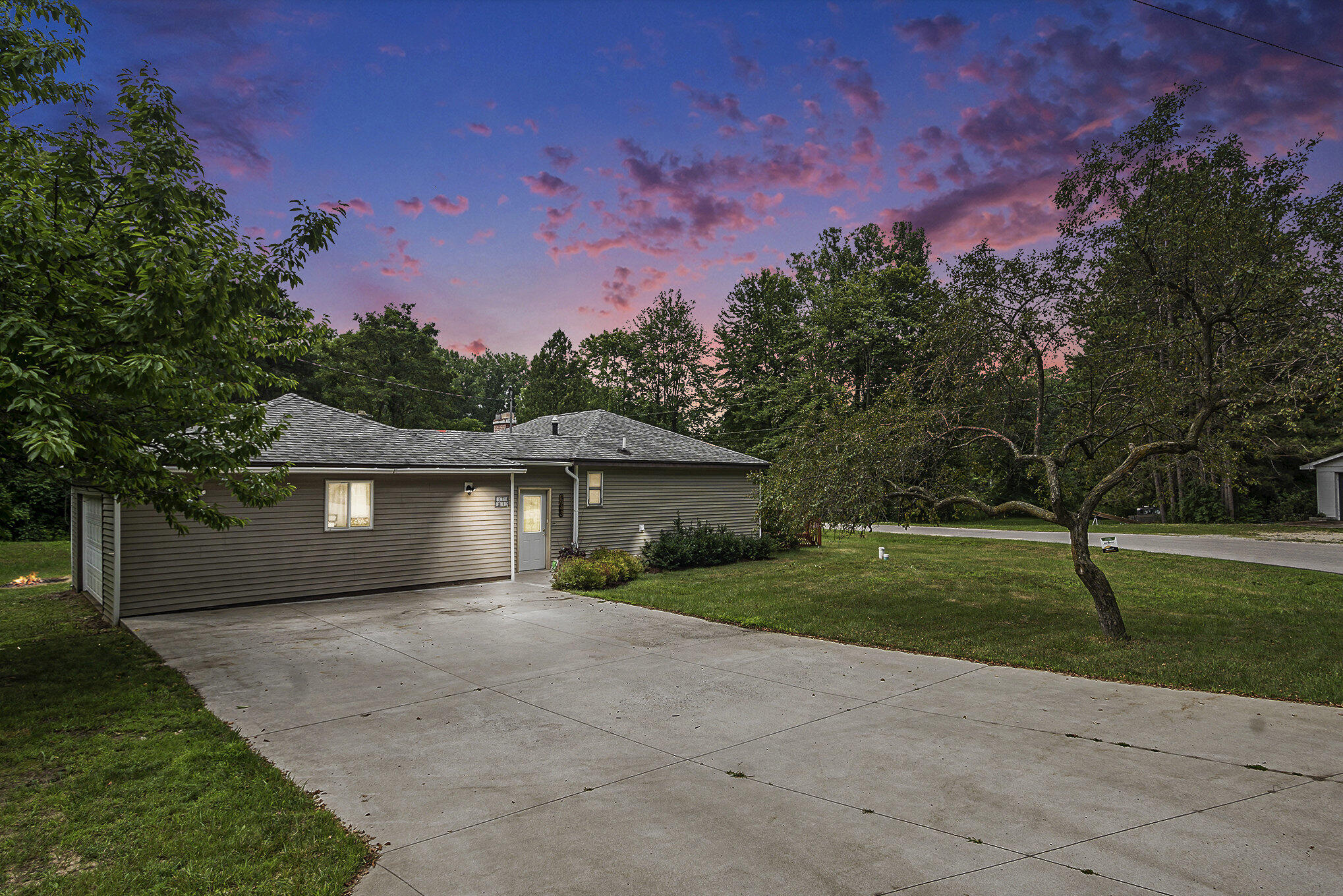 2945 West Arthur Road New Era, MI 49446 - Photo 2 of 16 001_file_211