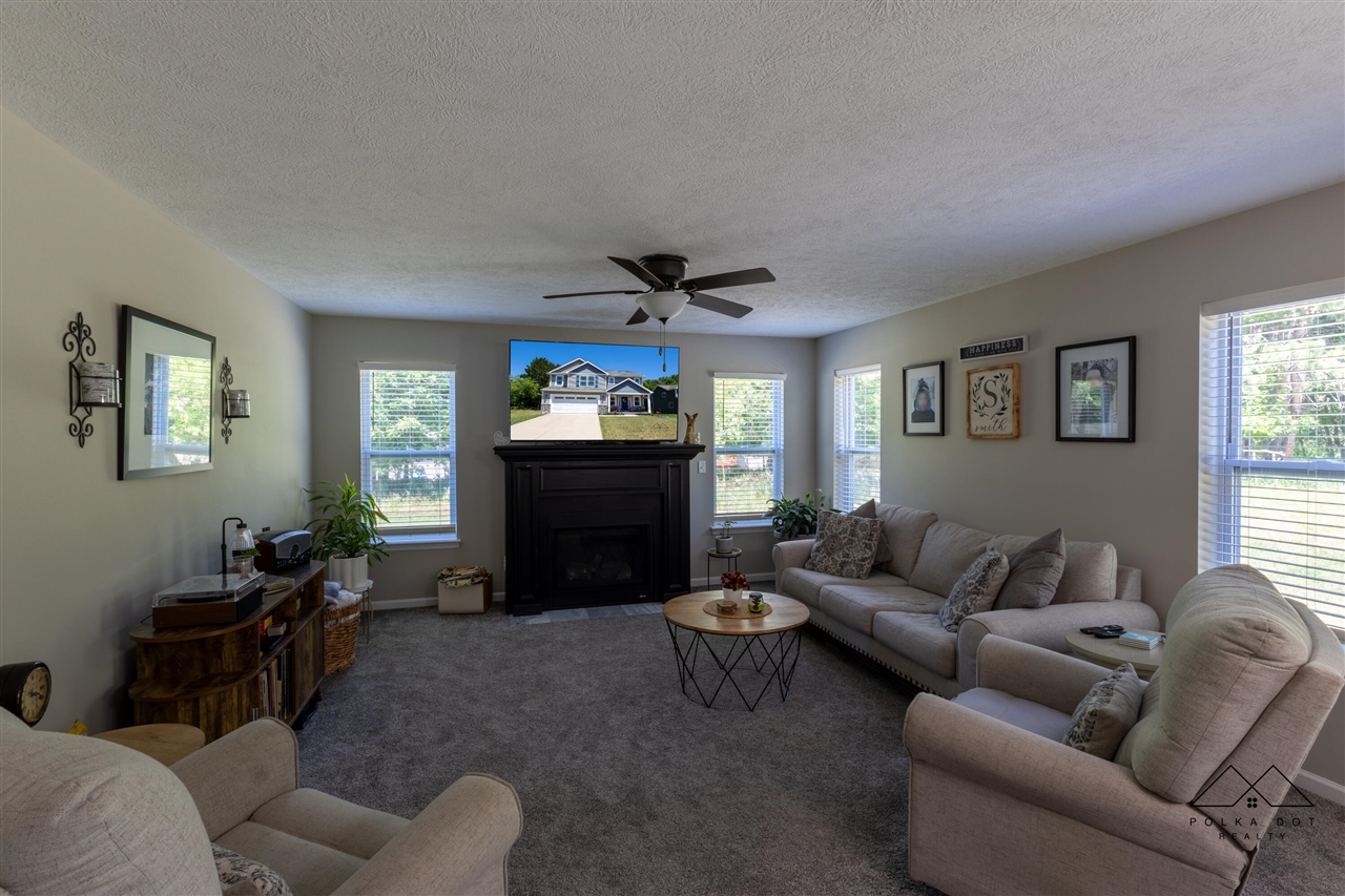 415 Edgewood Pass Fenton, MI 48430 - Photo 11 of 32