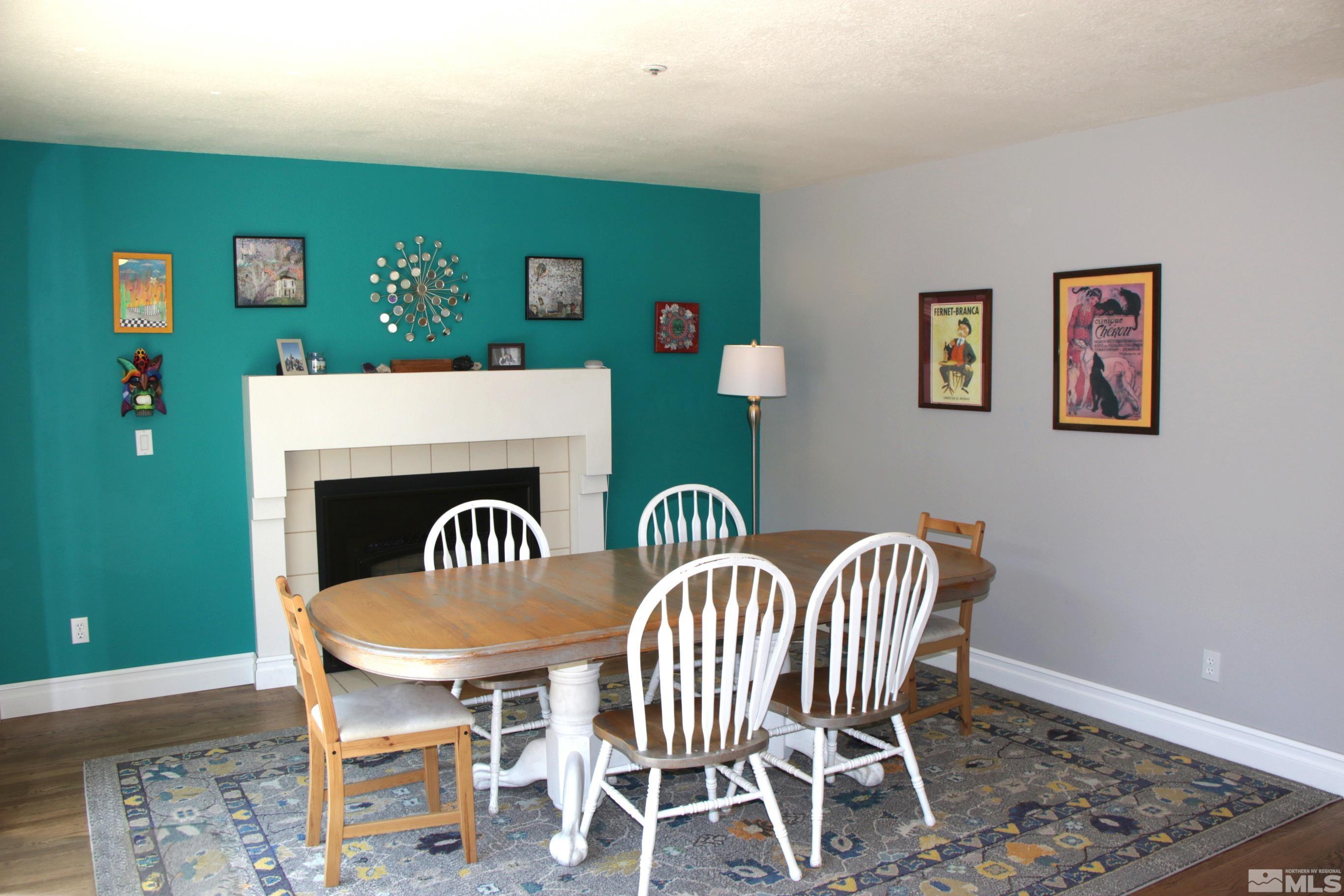 5330 Butterfly Court Reno, NV 89523 - Photo 6 of 34 a view of a livingroom with furniture