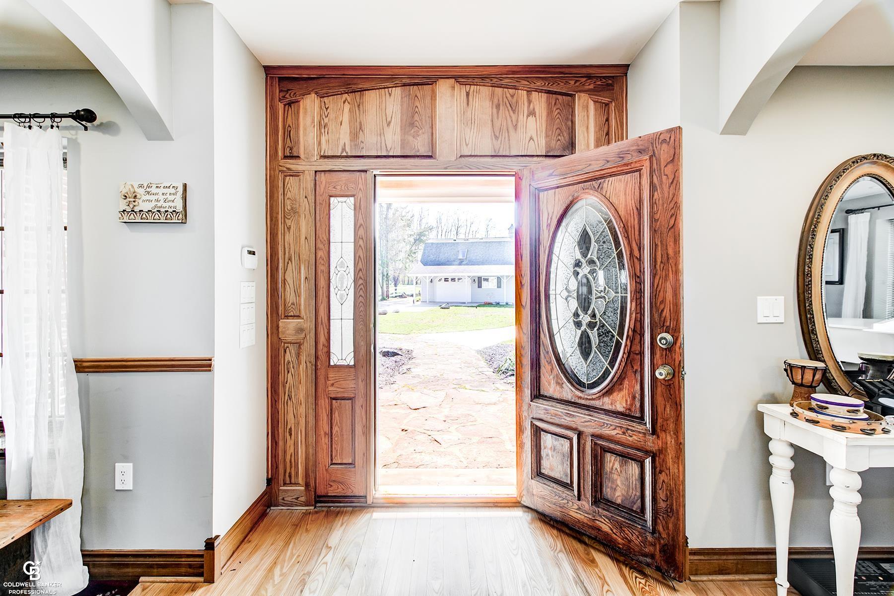 3864 North Lakeshore Road Deckerville, MI 48427 - Photo 6 of 88 50107318-5.JPG