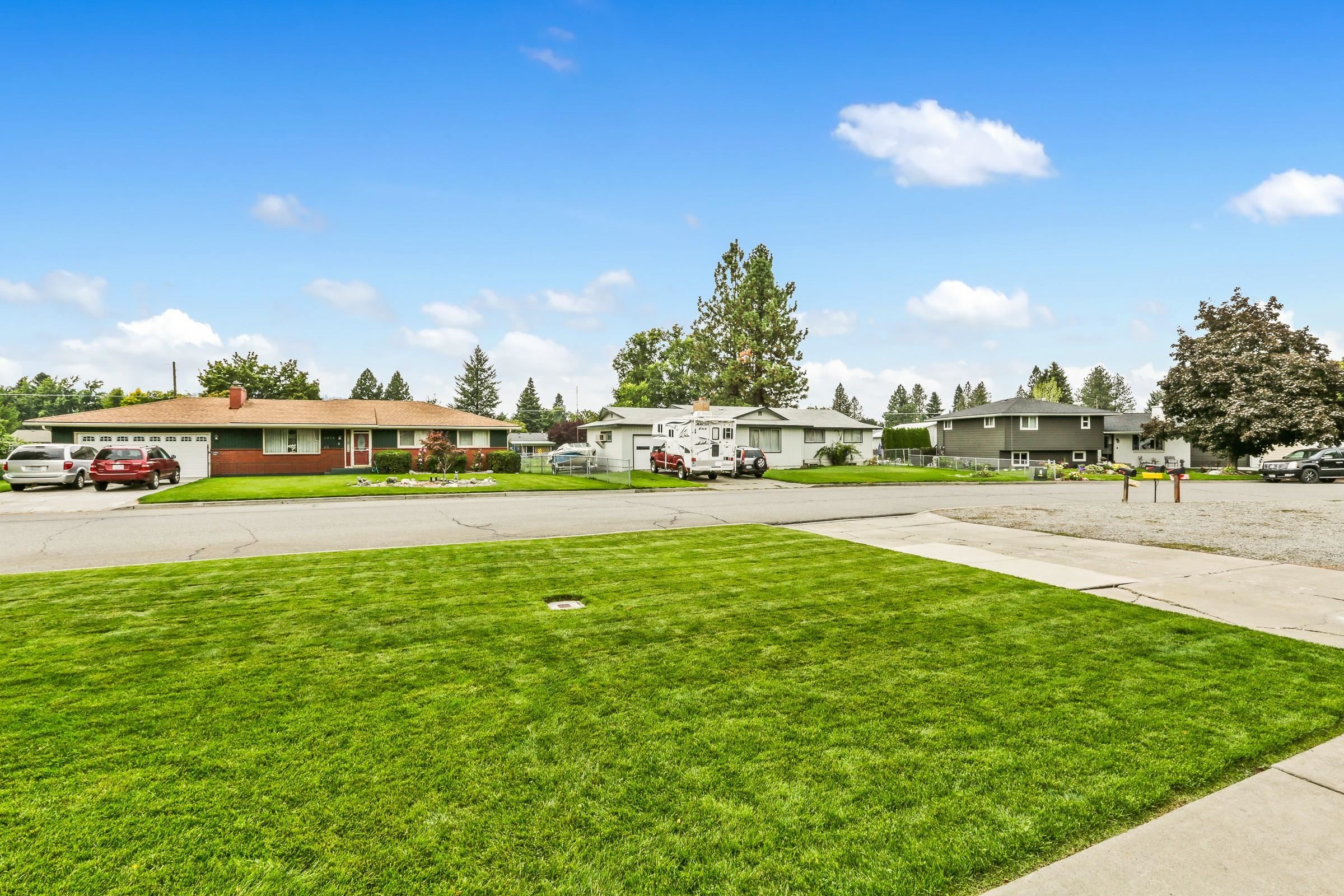 2817 South Fox Road Spokane Valley, WA 99206 - Photo 4 of 28 Gallery Image 4