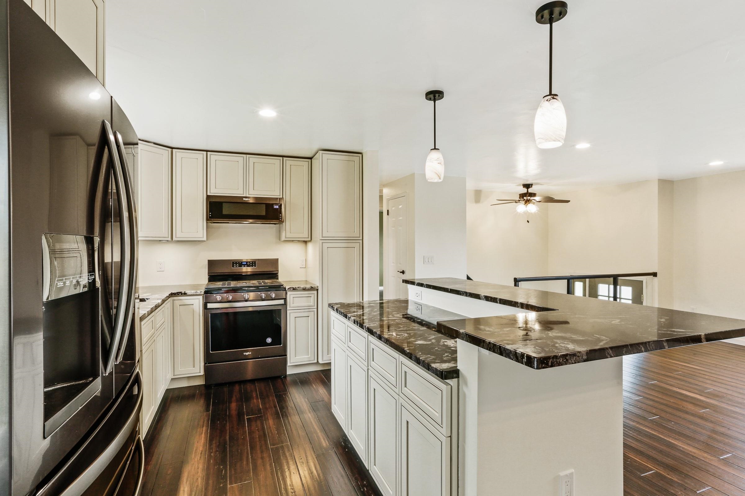 2817 South Fox Road Spokane Valley, WA 99206 - Photo 9 of 28 Gallery Image 9