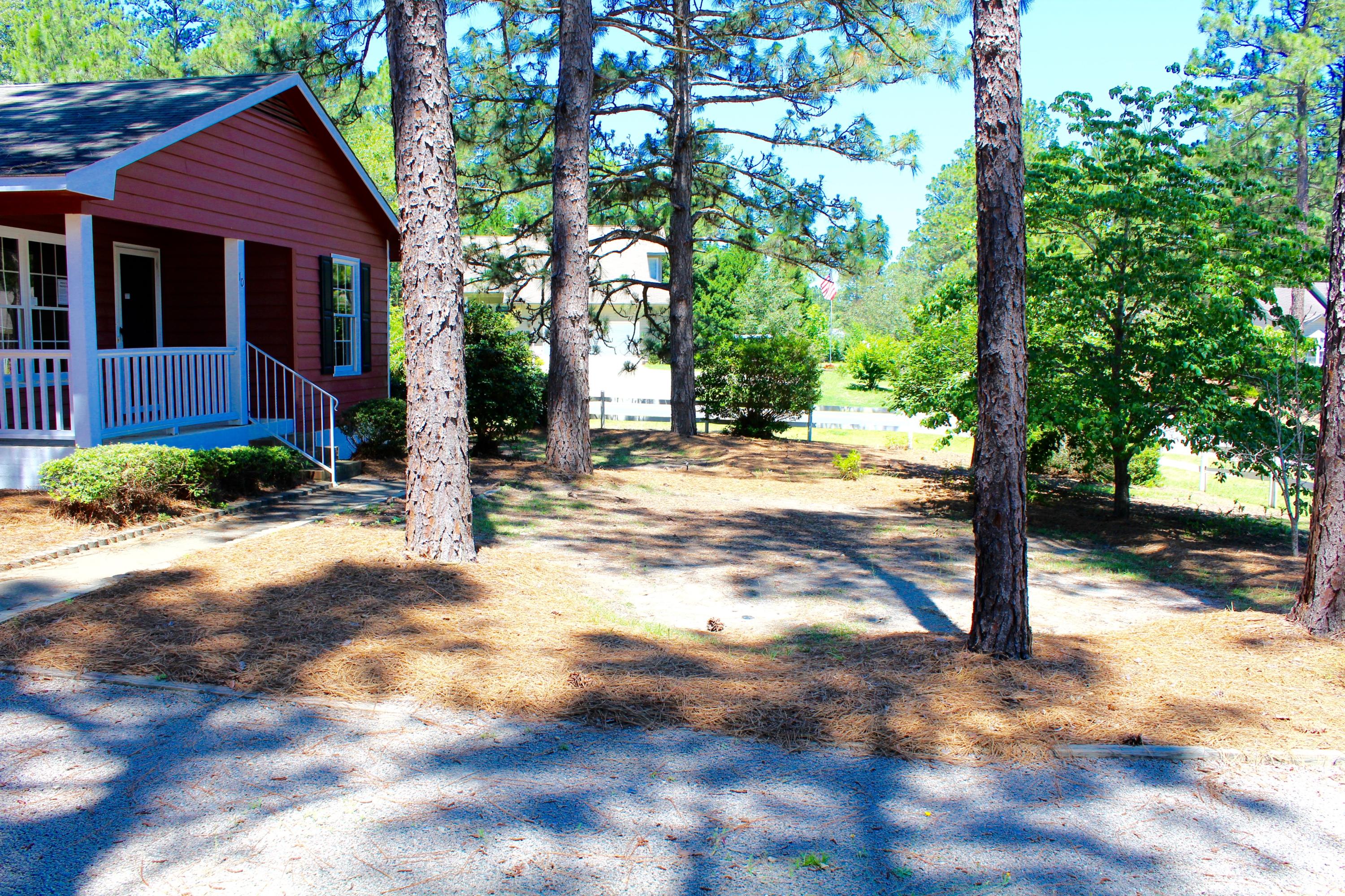 10 Sawmill Road East Pinehurst, NC 28374 - Photo 3 of 31 Front Yard