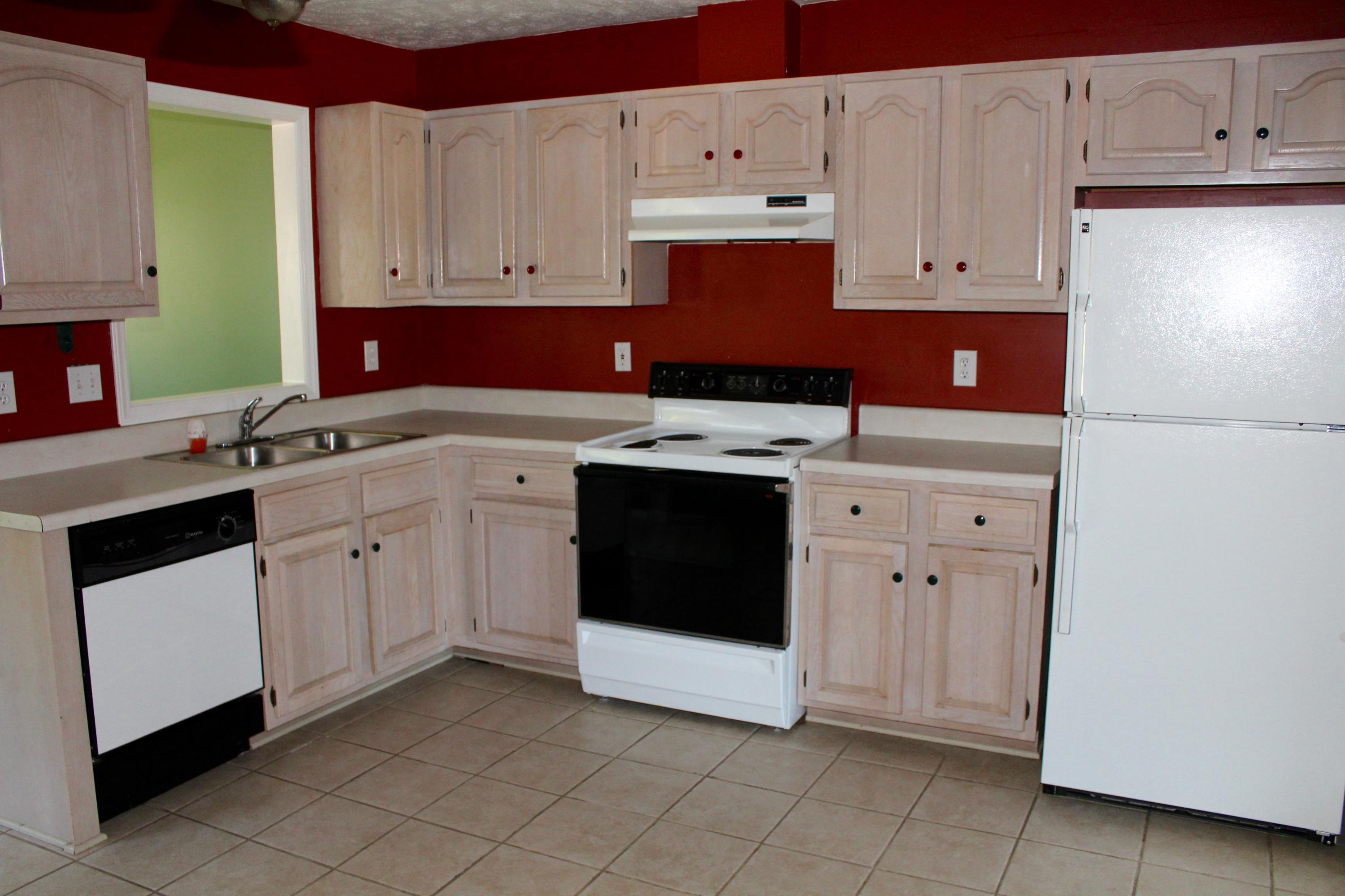 10 Sawmill Road East Pinehurst, NC 28374 - Photo 8 of 31 Kitchen