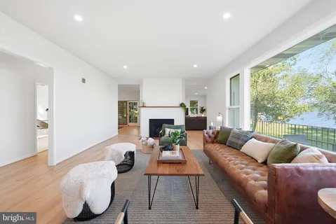 $1,750,000 | 1100 Cataway Place, Bryans Road, MD 20616