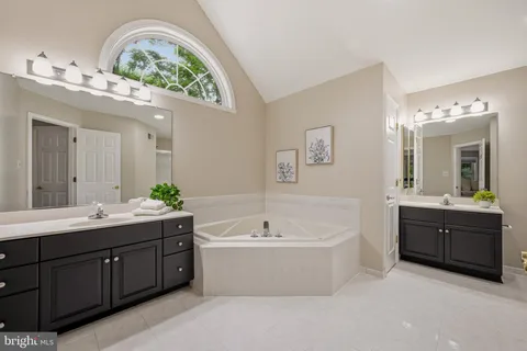 $899,900 | 4647 Yorkshire Drive, Ellicott City, MD 21043