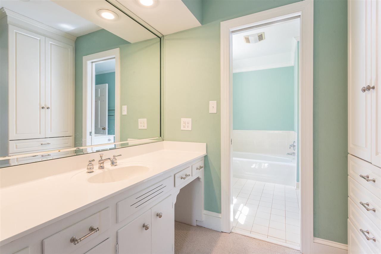 1424 Canterbury Road Raleigh, NC 27608 - Photo 19 of 29 Photo 19