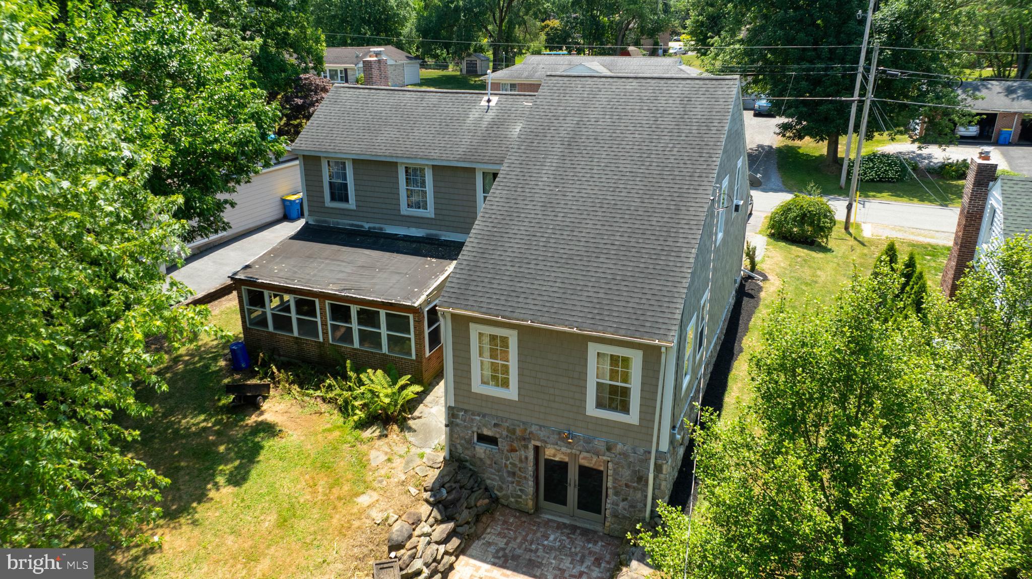 135 Homeland Road York, PA 17403 - Photo 2 of 32