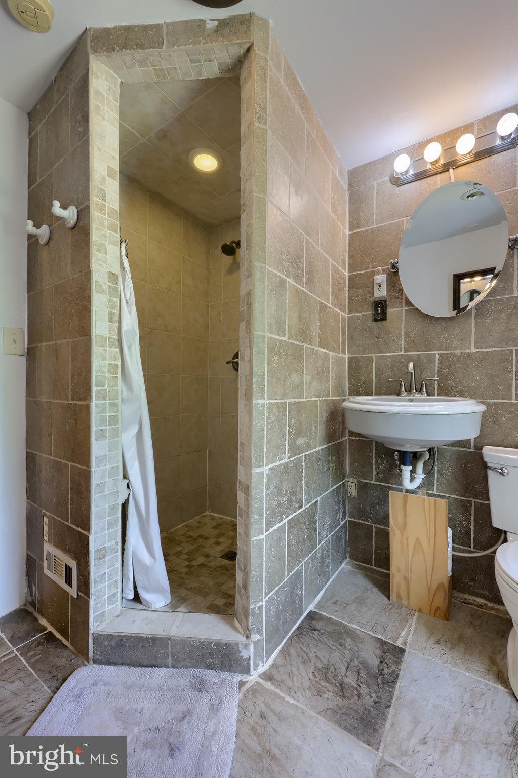 135 Homeland Road York, PA 17403 - Photo 23 of 32