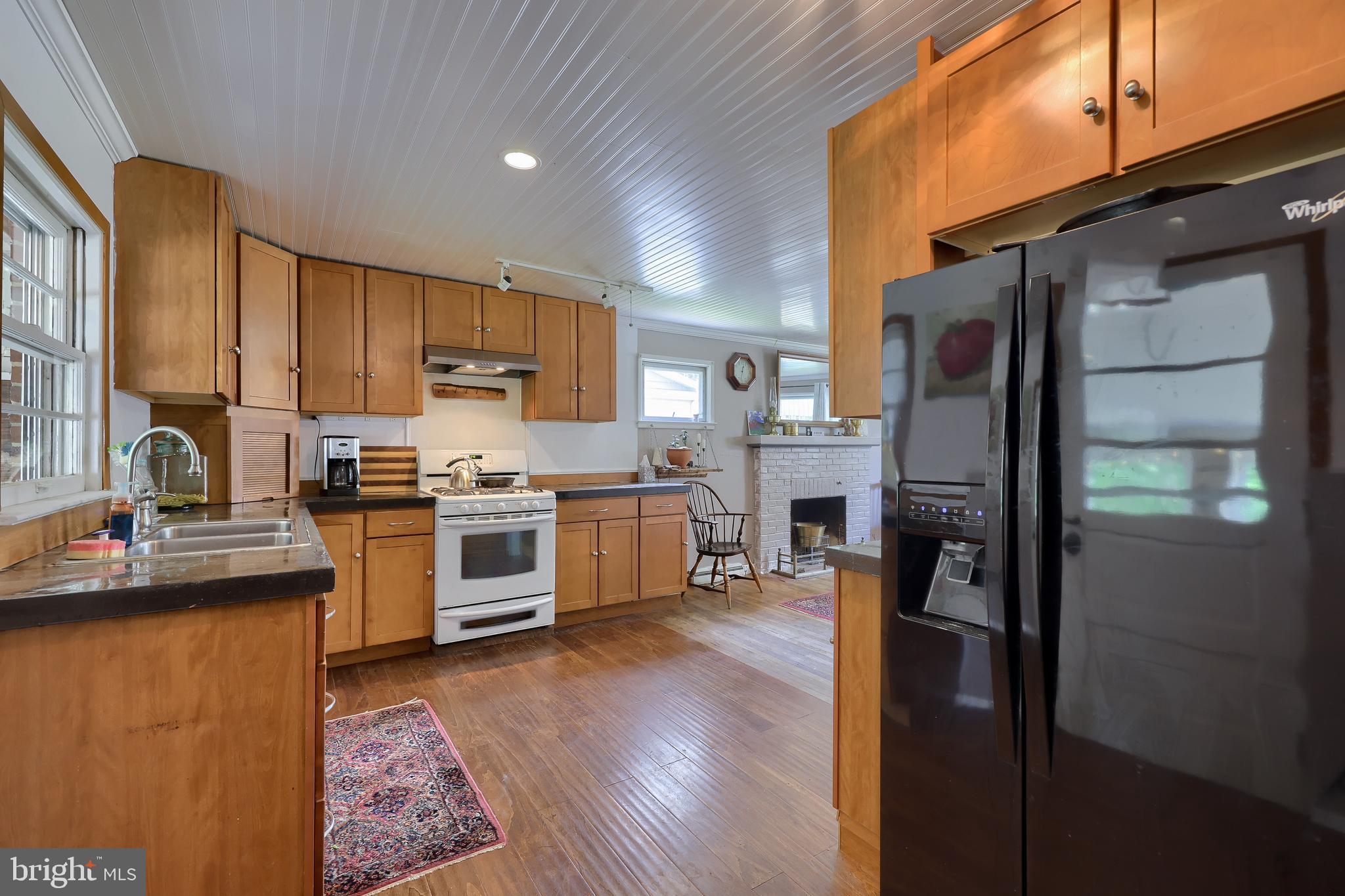 135 Homeland Road York, PA 17403 - Photo 9 of 32