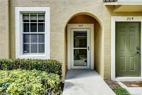 $250,000 | 3041 Southeast Lexington Lakes Drive, Unit 104, Stuart, FL 34994