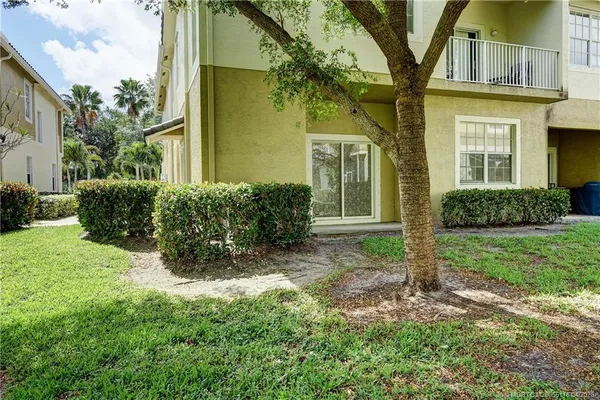 $250,000 | 3041 Southeast Lexington Lakes Drive, Unit 104, Stuart, FL 34994