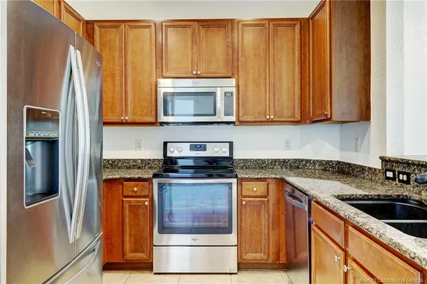 $250,000 | 3041 Southeast Lexington Lakes Drive, Unit 104, Stuart, FL 34994