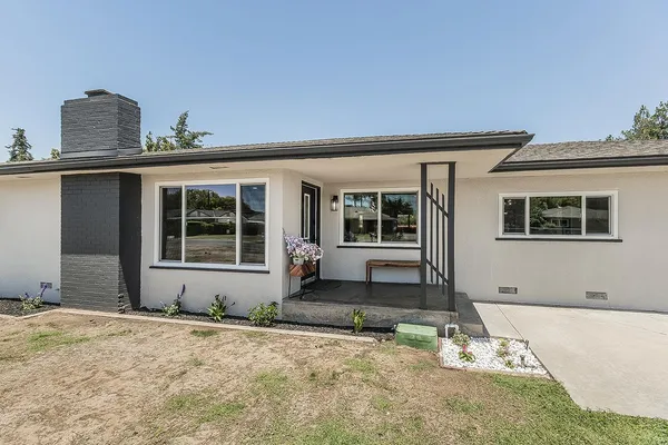 $516,000 | 5383 Easterby Drive North, Fresno, CA 93727
