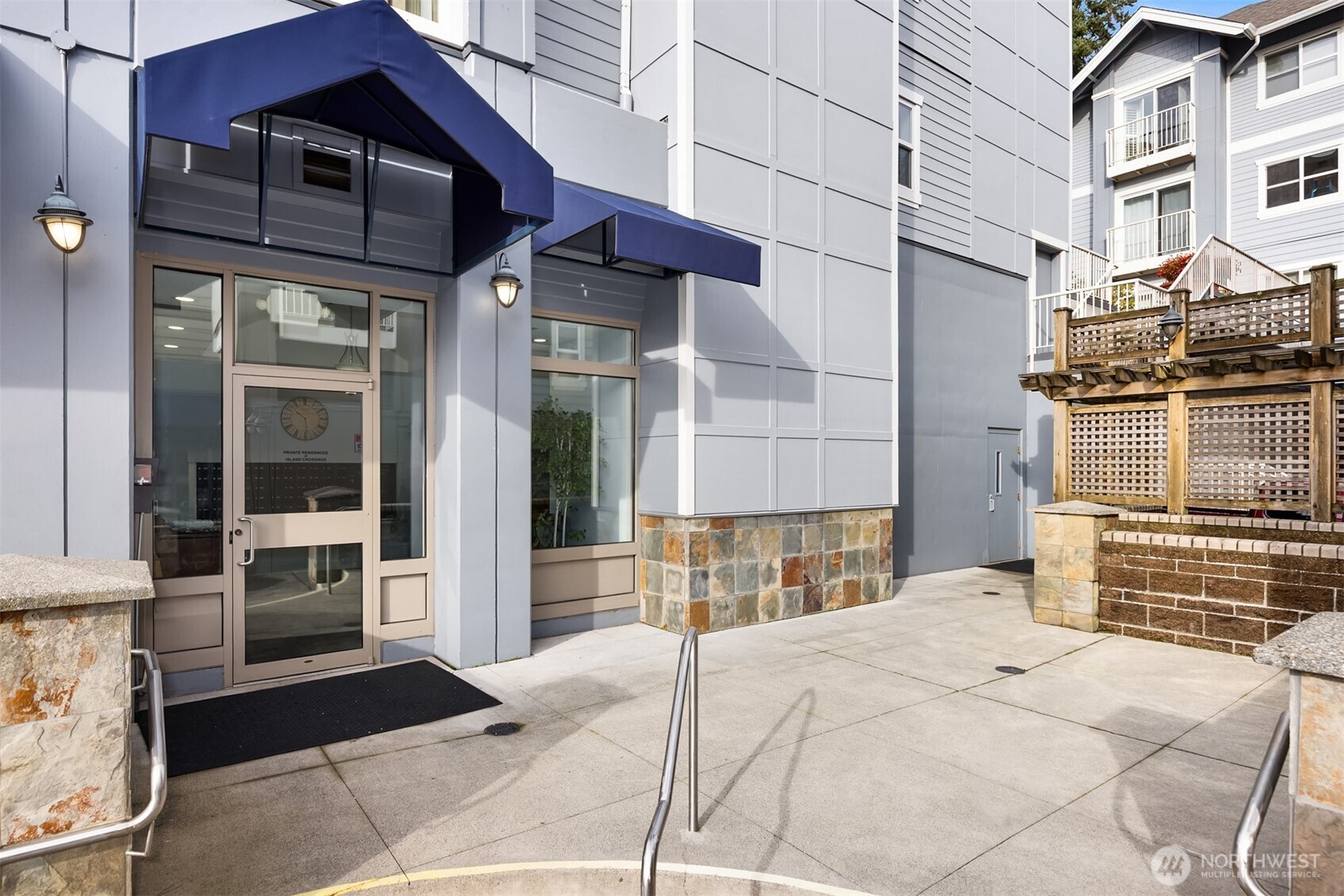 300 High School Road Northeast, Unit 418 Bainbridge Island, WA 98110 - Photo 26 of 37