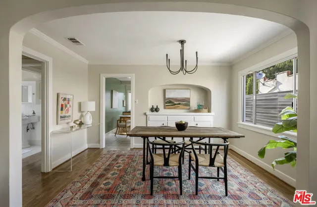 $1,649,000 | 1525 Carmona Avenue, Los Angeles, CA 90019