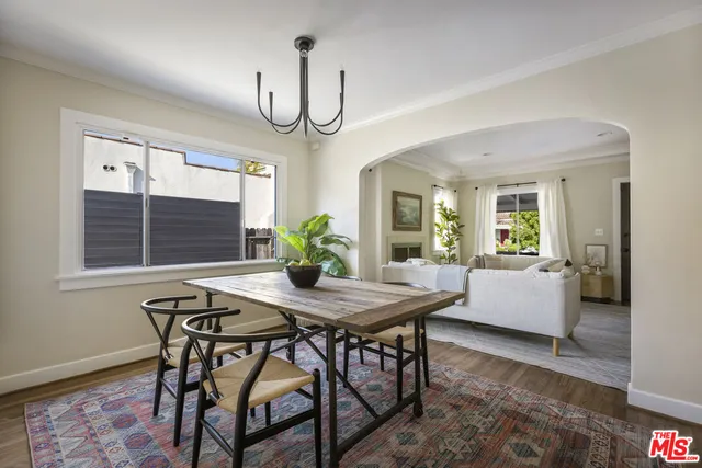 $1,649,000 | 1525 Carmona Avenue, Los Angeles, CA 90019