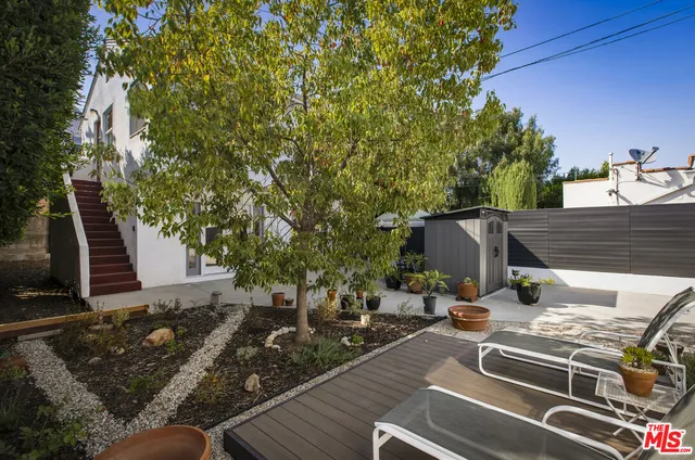 $1,649,000 | 1525 Carmona Avenue, Los Angeles, CA 90019
