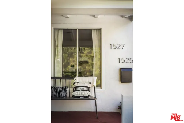 $1,649,000 | 1525 Carmona Avenue, Los Angeles, CA 90019