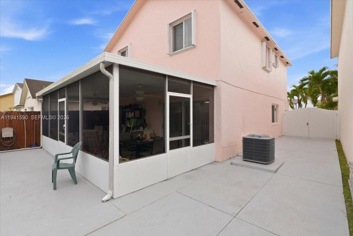 13741 Southwest 160th Terrace Miami, FL 33177 - Photo 27 of 34