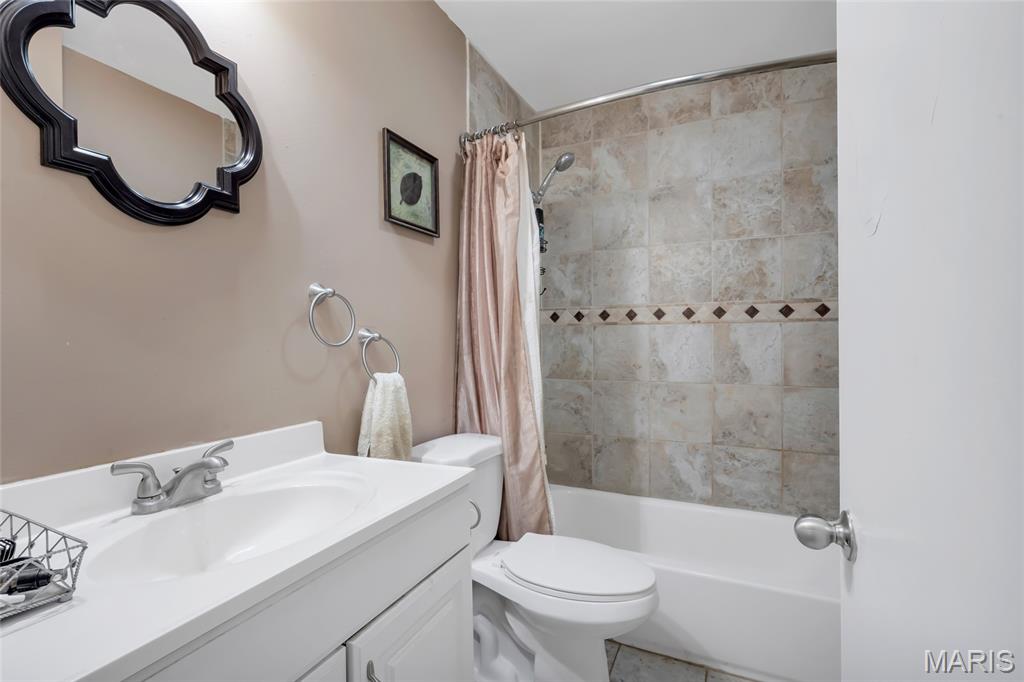 3612 Yaeger Road St. Louis, MO 63129 - Photo 6 of 14 Gallery Image 6