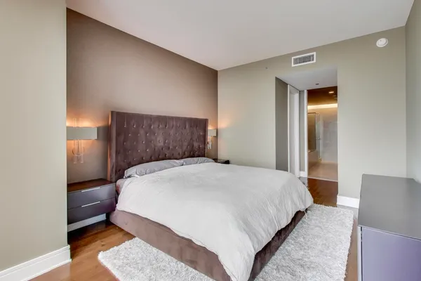 $4,000 | 401 North Wabash Avenue, Unit 44D, Chicago, IL 60611