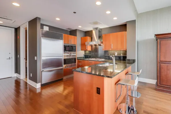 $4,000 | 401 North Wabash Avenue, Unit 44D, Chicago, IL 60611