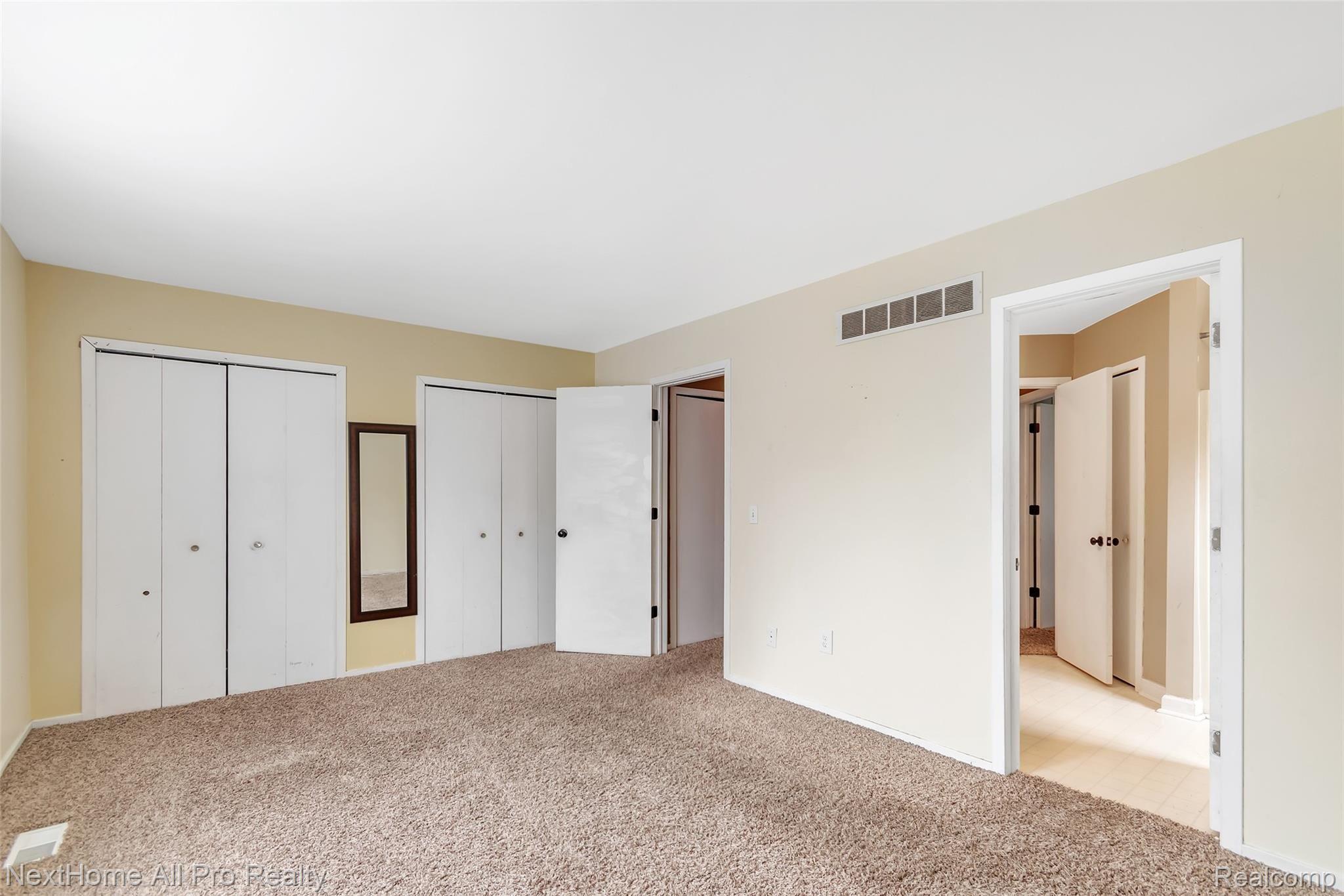 168 North Willard Road Canton, MI 48187 - Photo 16 of 40 Upper Master BR