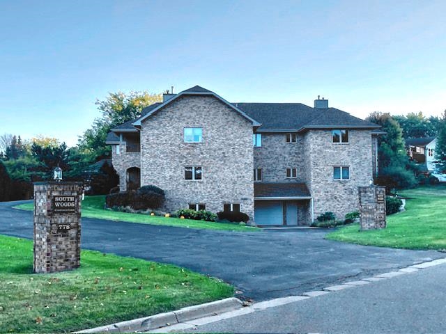 778 Hillside Terrace, Unit L Ripon, WI 54971 - Photo 3 of 37