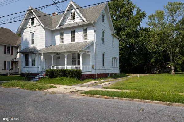 $2,000 | 321 North Pine Street, Seaford, DE 19973