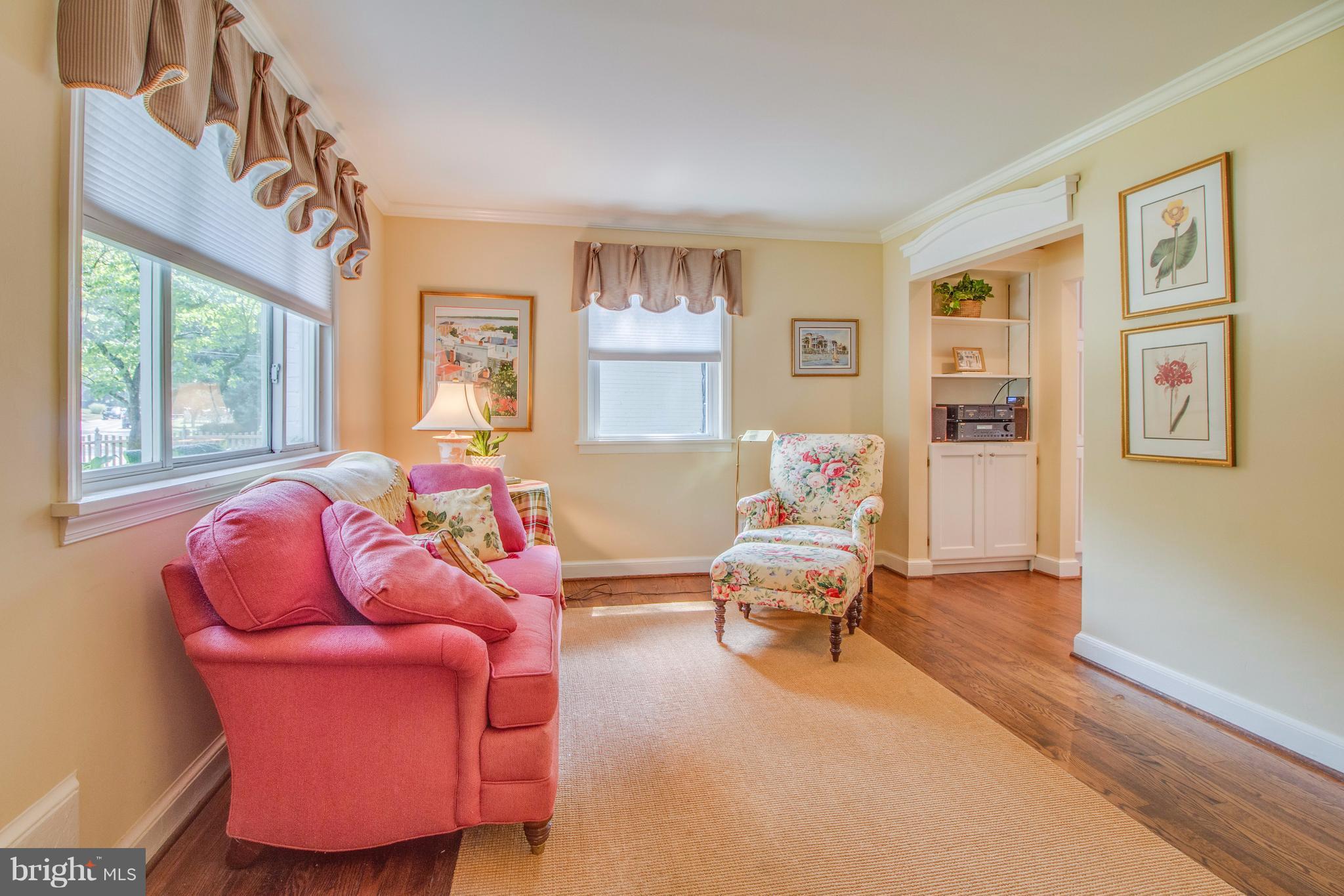 3302 Fayette Road Kensington, MD 20895 - Photo 5 of 30 Living Room