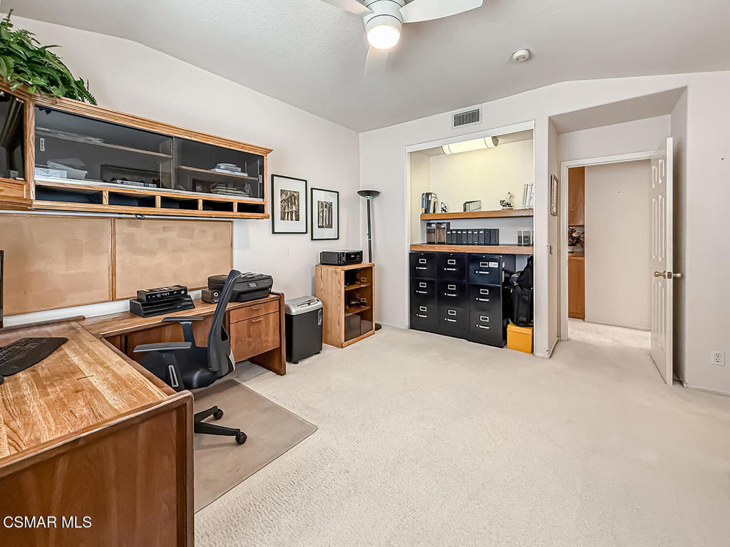 260 Sycamore Ridge Street Simi Valley, CA 93065 - Photo 46 of 58