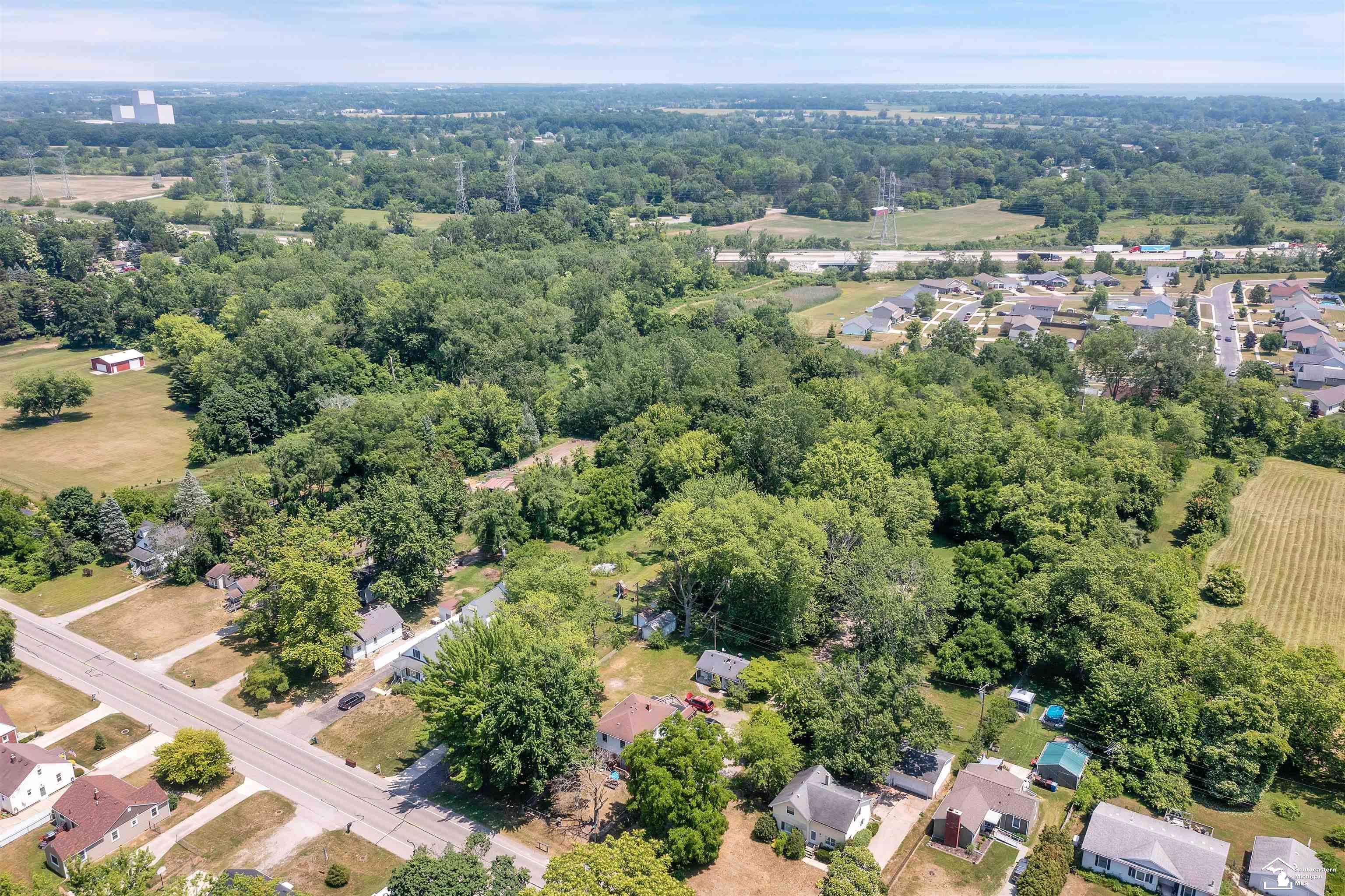 2330 Vivian Road Monroe, MI 48162 - Photo 35 of 37