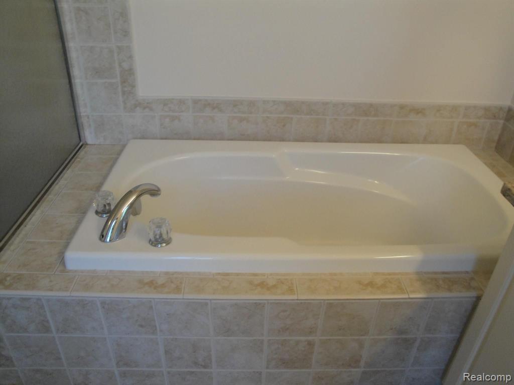 604 Constitution Street, Unit 48 Canton, MI 48188 - Photo 22 of 31