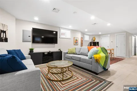 $1,699,000 | 19-21 78th Street, North Bergen, NJ 07047