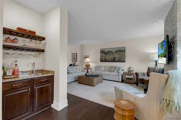 $849,900 | 47 Ojibwa Circle, Buffalo, NY 14202