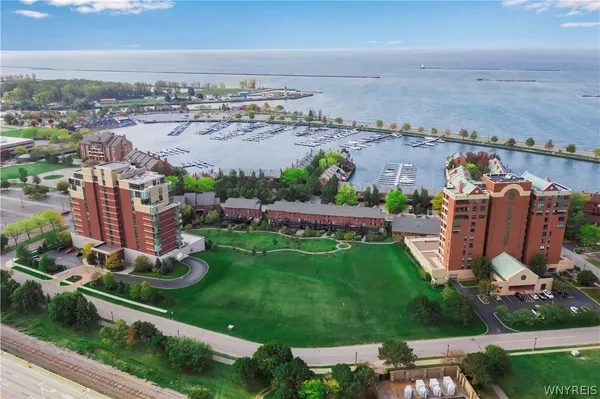 $849,900 | 47 Ojibwa Circle, Buffalo, NY 14202