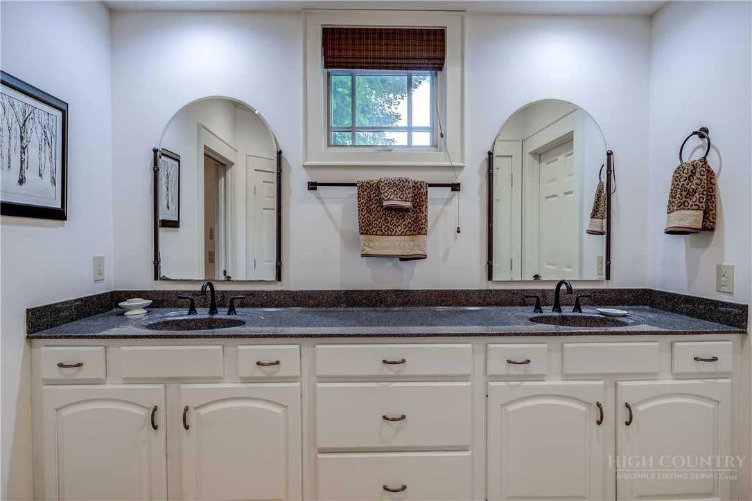 180 Sugar Maple Lane, Unit B3 Boone, NC 28607 - Photo 26 of 36
