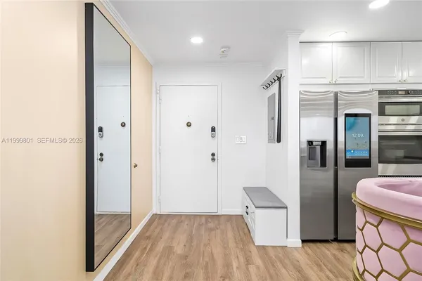$3,000 | 600 Three Islands Boulevard, Unit 604, Hallandale Beach, FL 33009