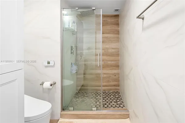 $3,000 | 600 Three Islands Boulevard, Unit 604, Hallandale Beach, FL 33009