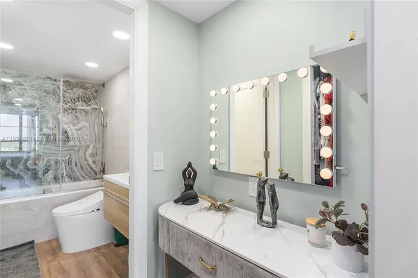$3,000 | 600 Three Islands Boulevard, Unit 604, Hallandale Beach, FL 33009