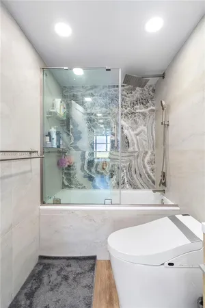 $3,000 | 600 Three Islands Boulevard, Unit 604, Hallandale Beach, FL 33009