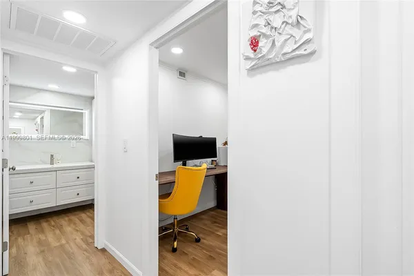 $3,000 | 600 Three Islands Boulevard, Unit 604, Hallandale Beach, FL 33009