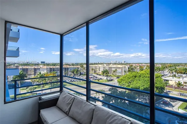 $3,000 | 600 Three Islands Boulevard, Unit 604, Hallandale Beach, FL 33009